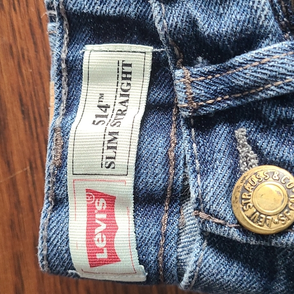Boys jeans- Levi 514. Size 4 - Picture 3 of 5